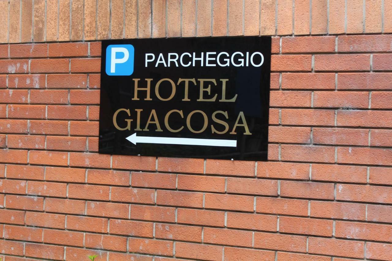 Hotel Giacosa Милан Экстерьер фото